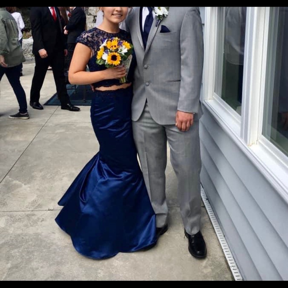 Mori Lee Size 1/2 Navy Blue Prom Dress - Picture 5 of 12